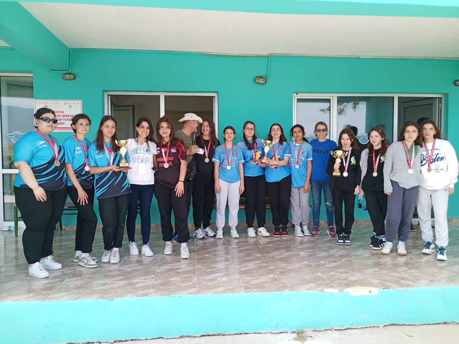 Manisa’da Okul Sporları Model Planör Ve Roket İl Birinciliği Yarışmaları Sona Erdi (10)