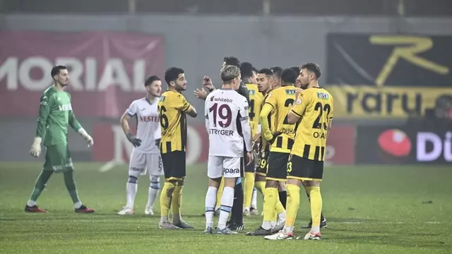 Süper Kupa'nın Faturası Kesildi! Galatasaray Ve Fenerbahçe Pfdk'ya Sevk Edildi.. (2)