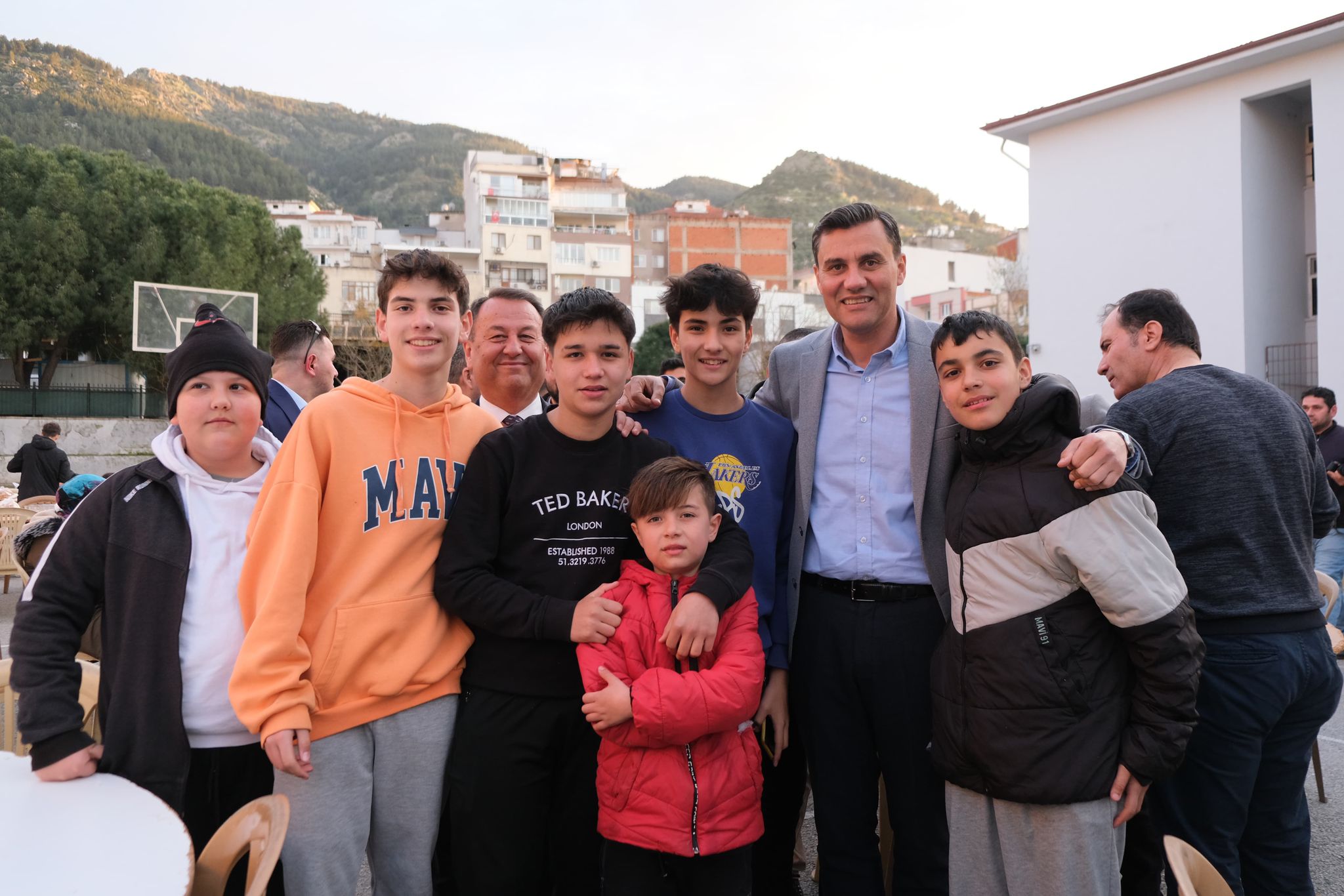 Başkan Ferdi Zeyrek, 23 Nisan Çocuk Bayramı’nı Kutladı