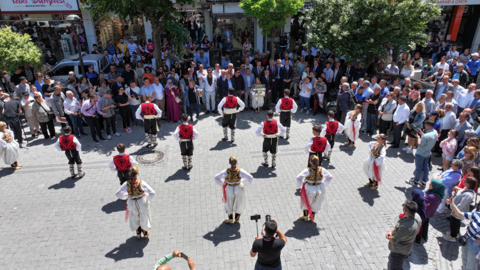 Ferdi Zeyrek, Akhisar'da 565’Inci Çağlak Festivali Açılış Töreni’ne Katıldı (4)