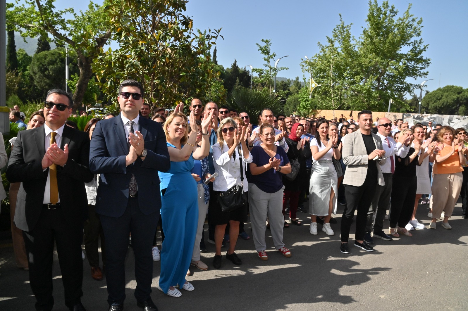 Manisa Büyükşehir Çalışanlarına Büyük Destek (3)