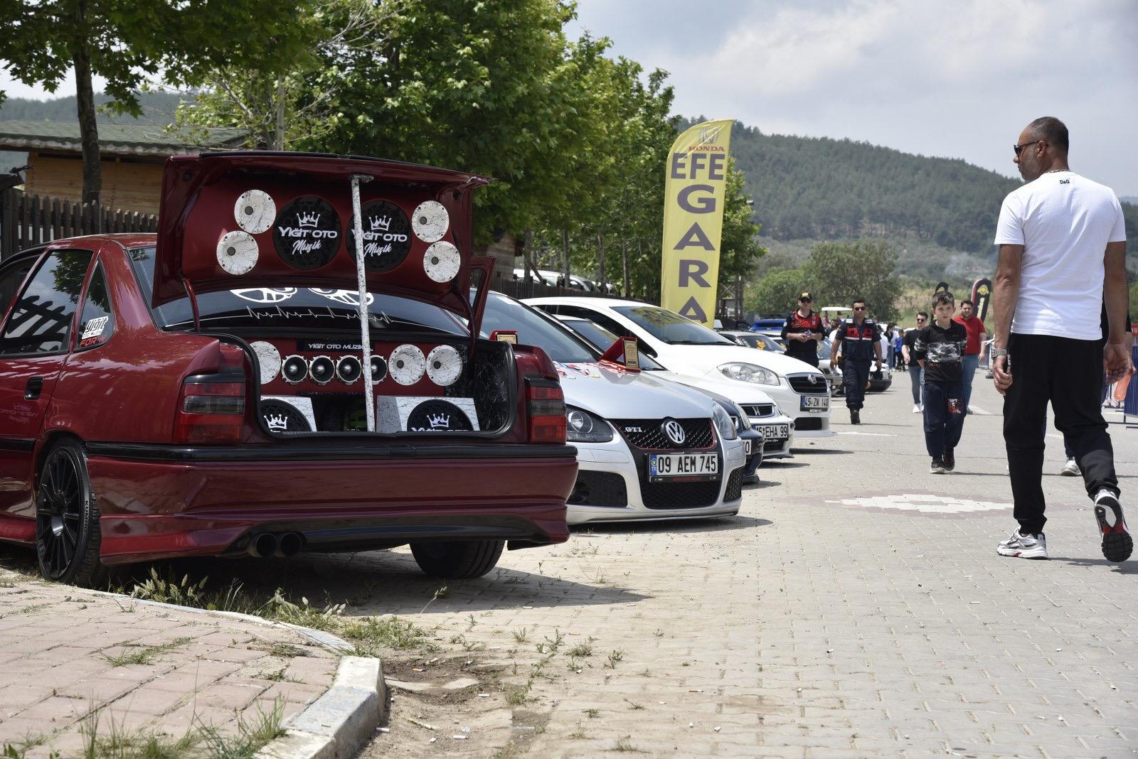 Modifiye Araçlar Gösterime Çıkacak (3)