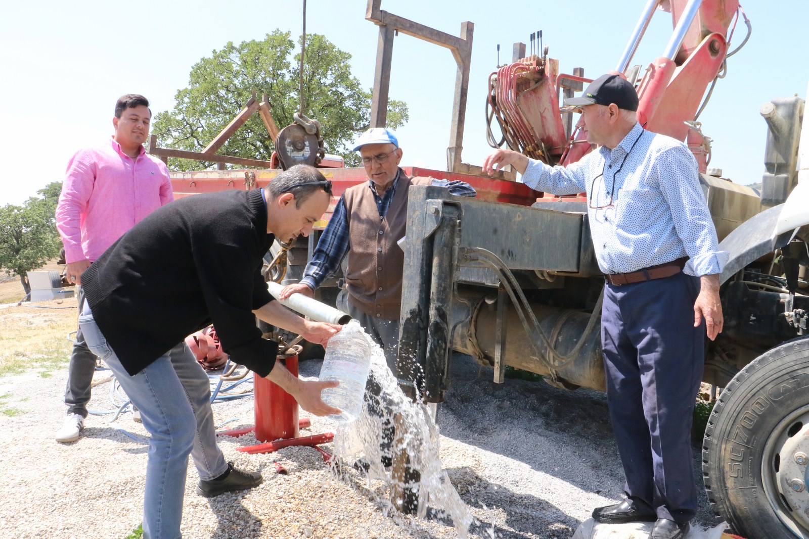 Ortaköy Mahallesinin Su Yetersizliği Sorunu Çözüme Kavuşturuldu (11)