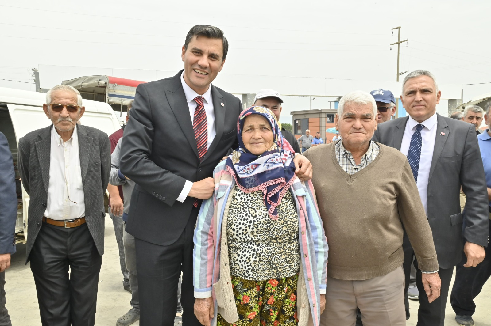 Zeyrek, Kiraz Pazarı’nı Ziyaret Etti (2)