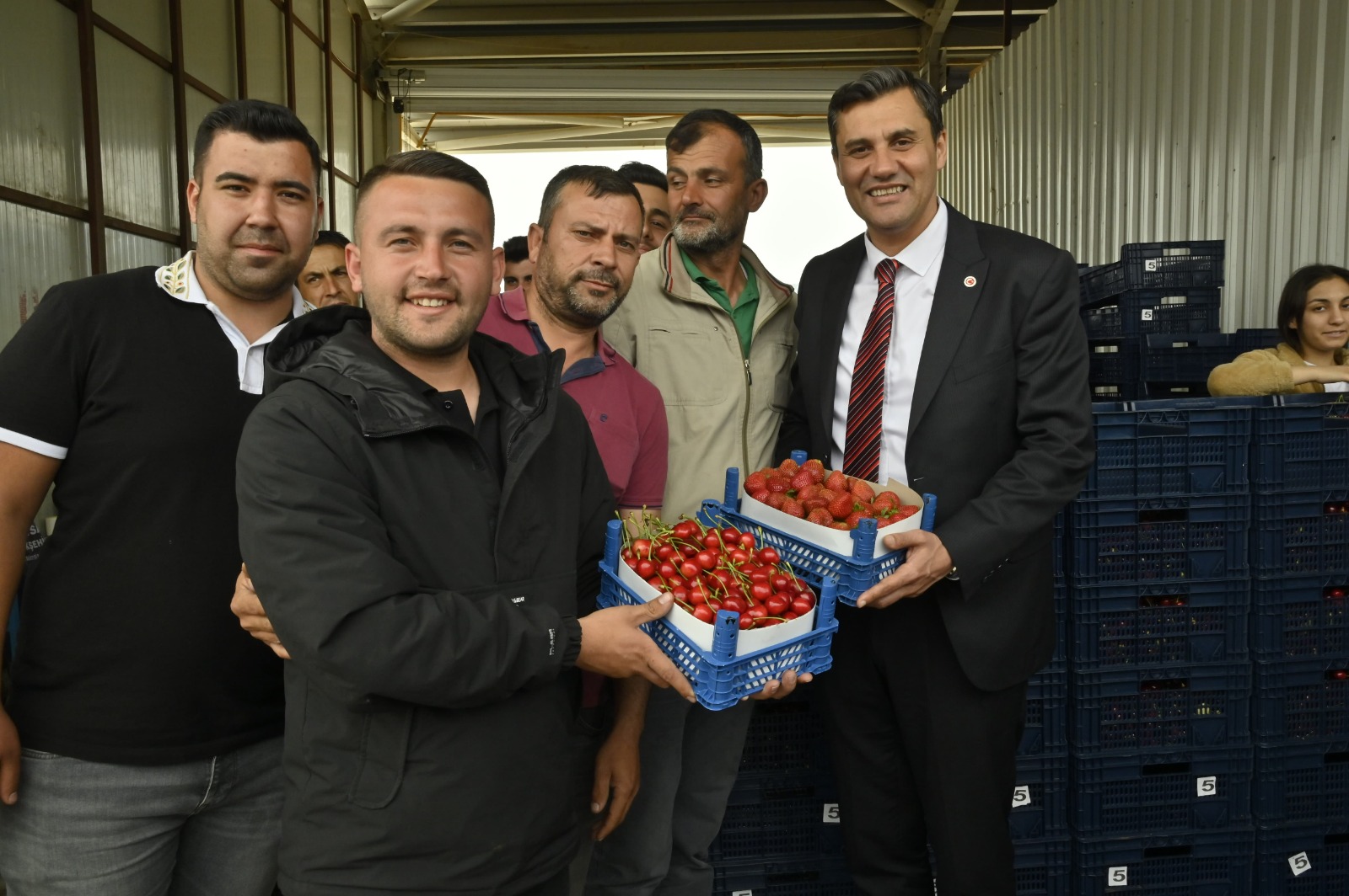 Zeyrek, Kiraz Pazarı’nı Ziyaret Etti