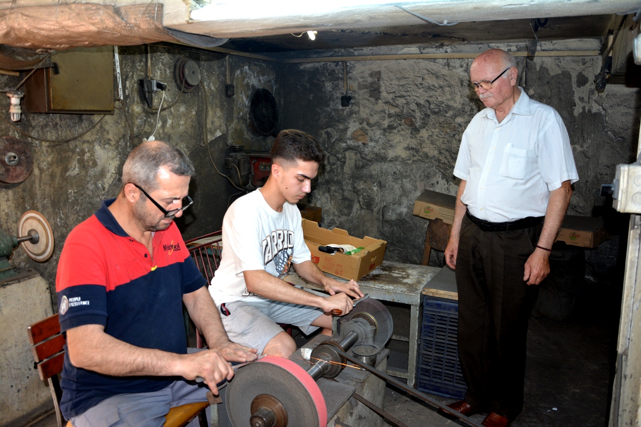 Kurban Bayramı Için Bıçaklar Hazır (3)