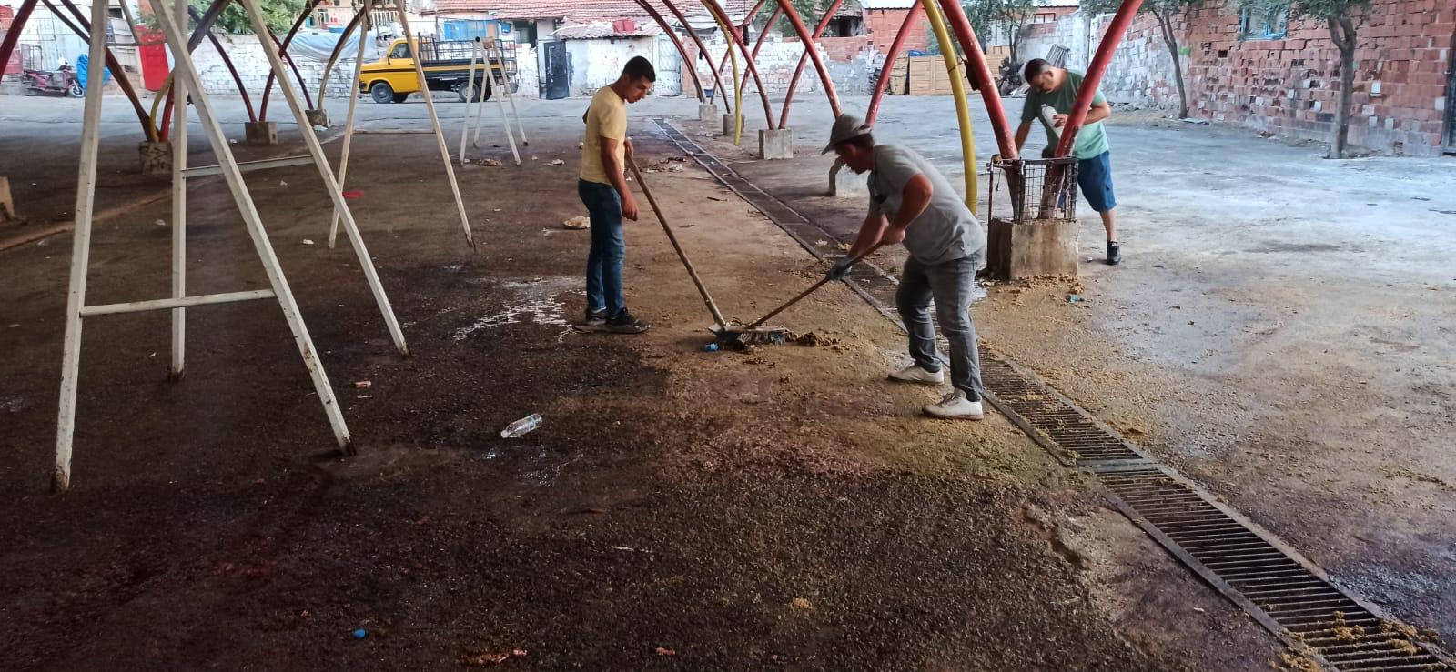 Şehzadeler’de 67 Mahallede Yoğun Bayram Mesaisi Yapıldı (6)