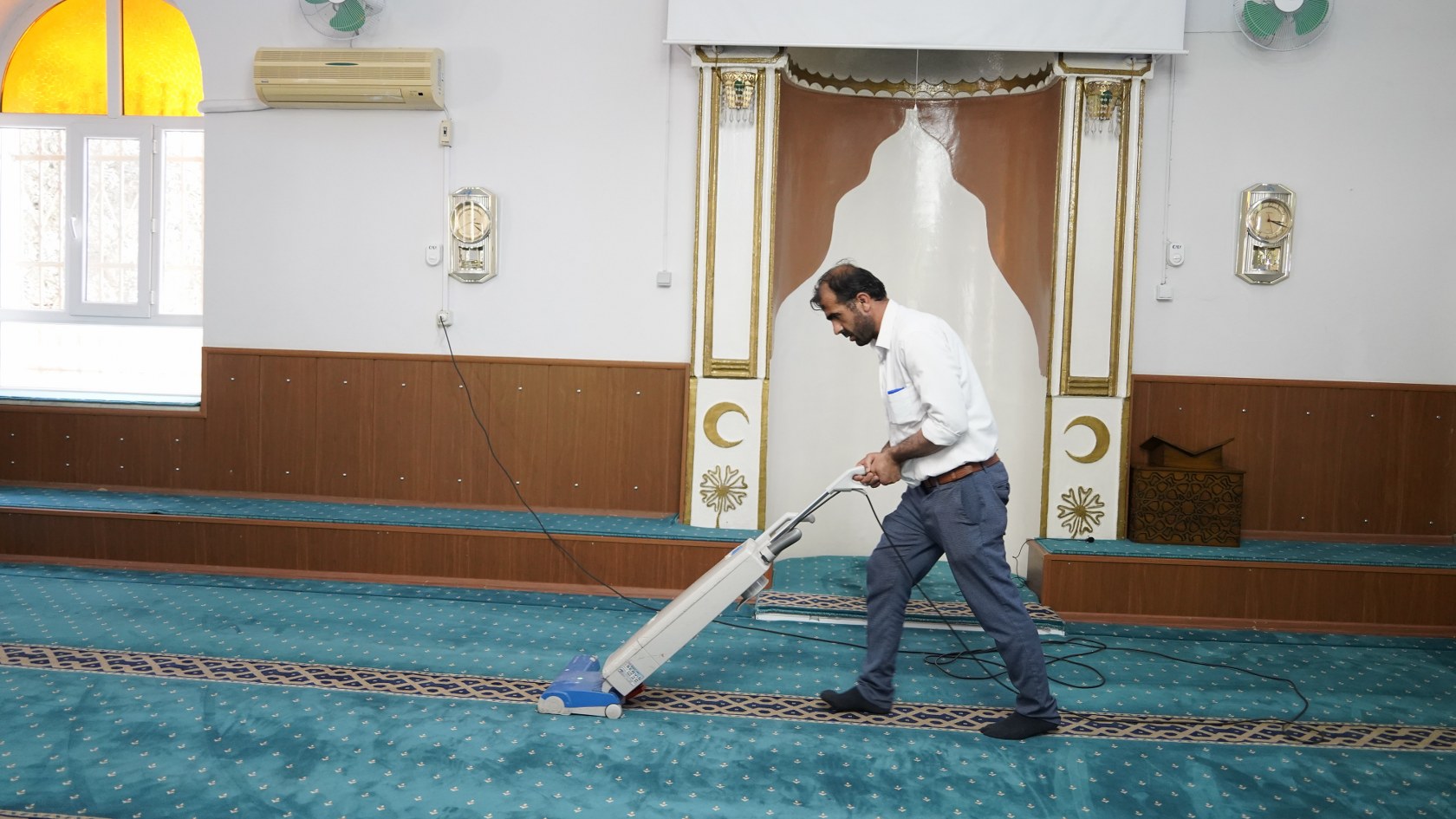 Yunusemre’de Ibadethaneler Kurban Bayramına Hazırlanıyor (2)