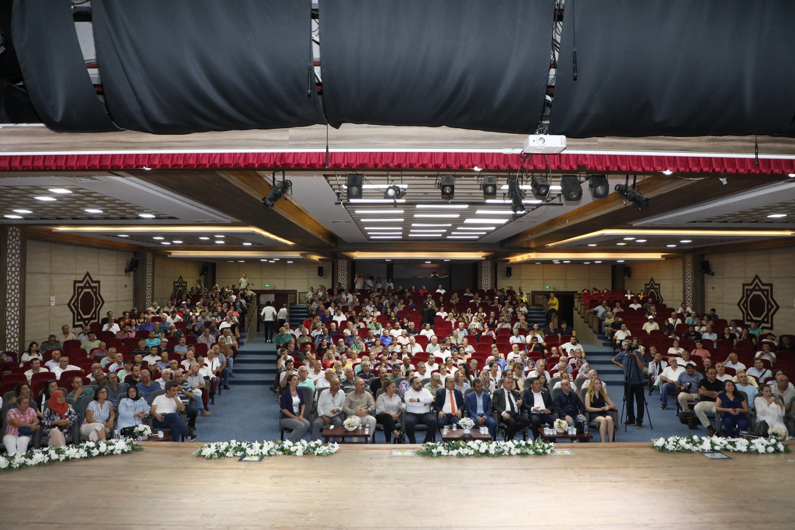 Başkan Balaban Laleli Ve Mesir Mahallesi Sakinlerine Seslendi (2)