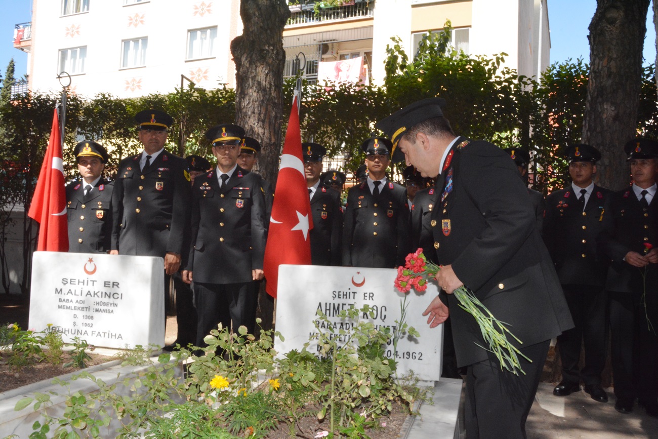 Manisa’da 15 Temmuz Şehitleri Için Anma Programı Düzenlendi (2)