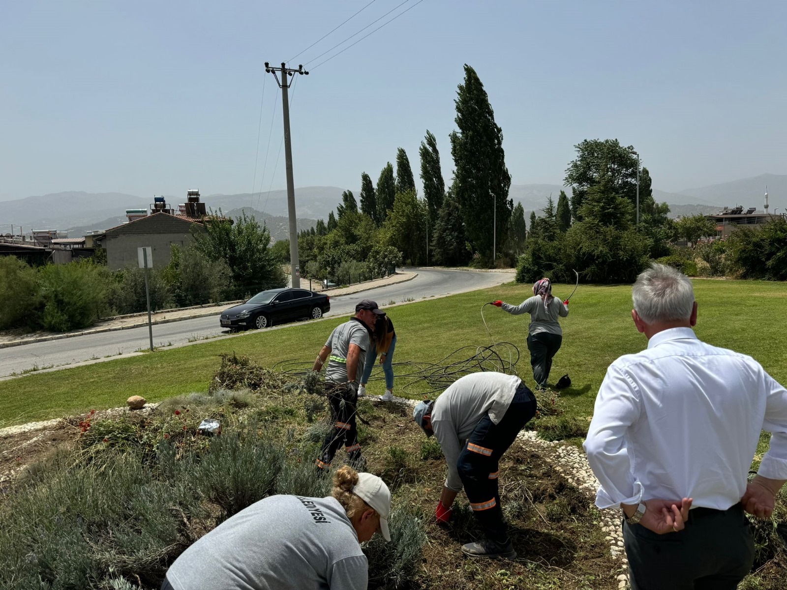 Mazlum Nurlu, Personeliyle Birlikte Çapa Yaptı (4)