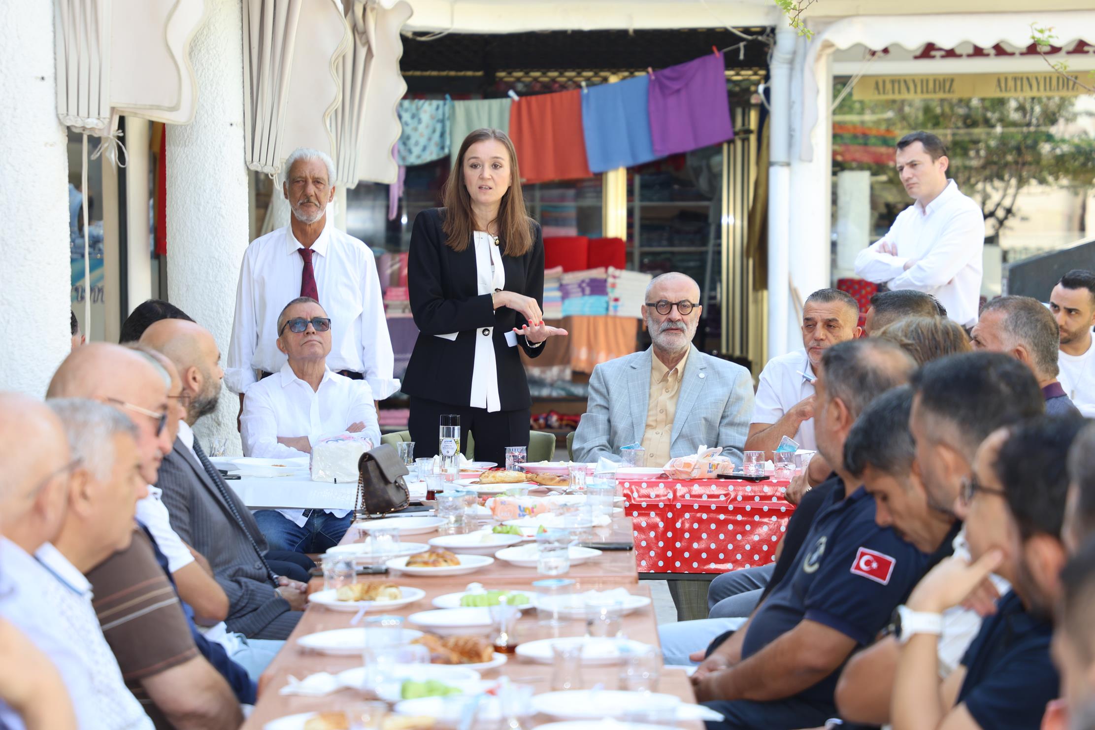 Havuzlu Çarşi Esnafiyla Buluştu (1)