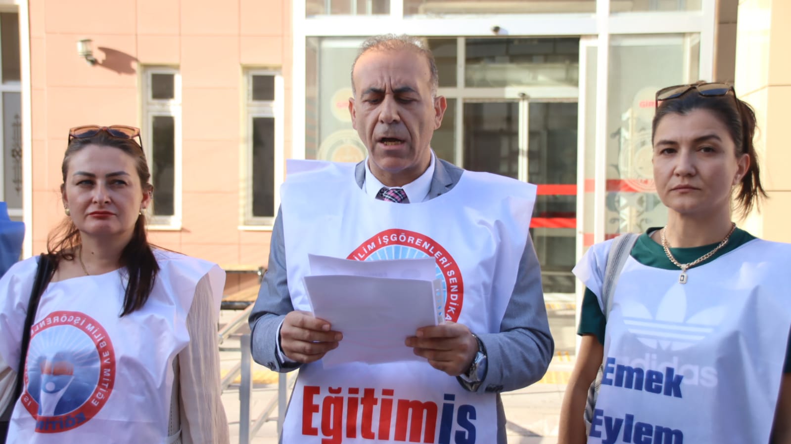 Eği̇ti̇m İş’ten Tbmm Başkani Kurtulmuş’a Suç Duyurusu! (3)