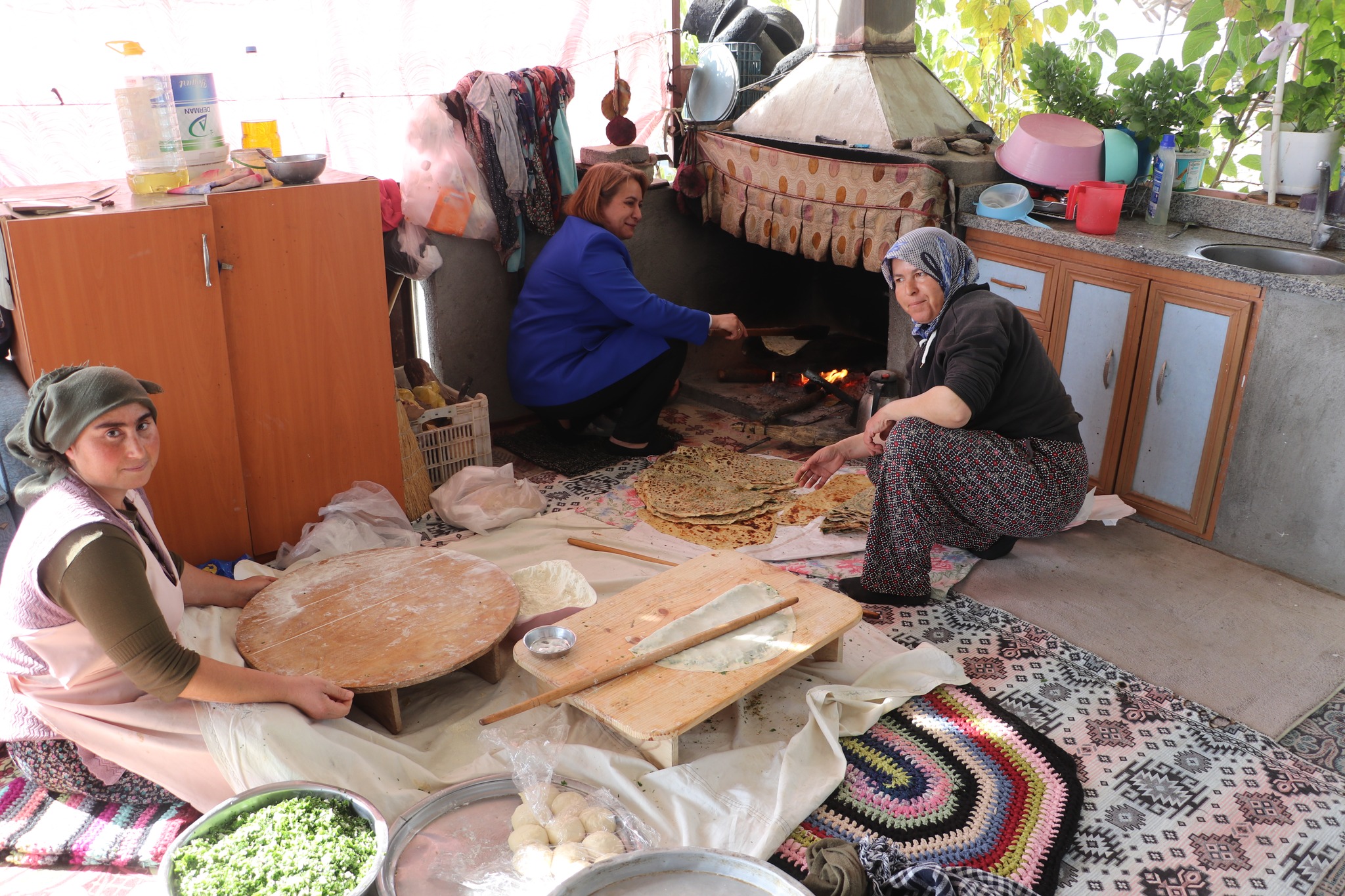 Kula'da Hi̇zmet Sürüyor, Yüzler Gülüyor 6