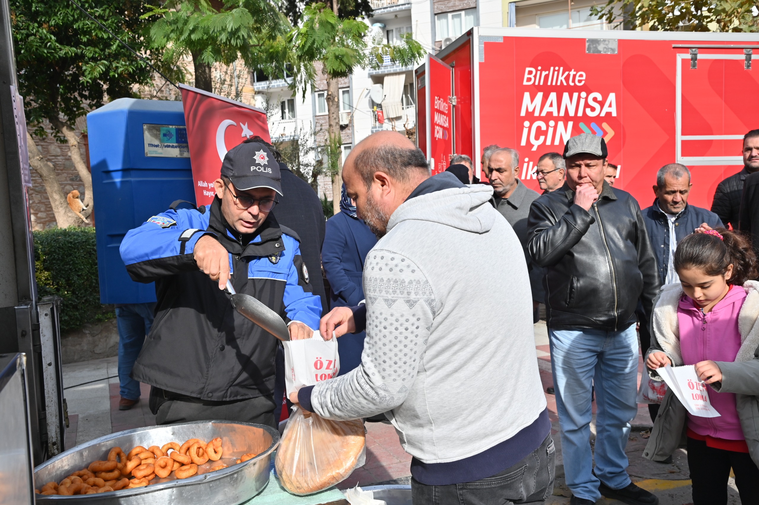 Manisalı Şehitler Hikmet Onan Ve Hasan Akoral Dualarla Anıldı (6)