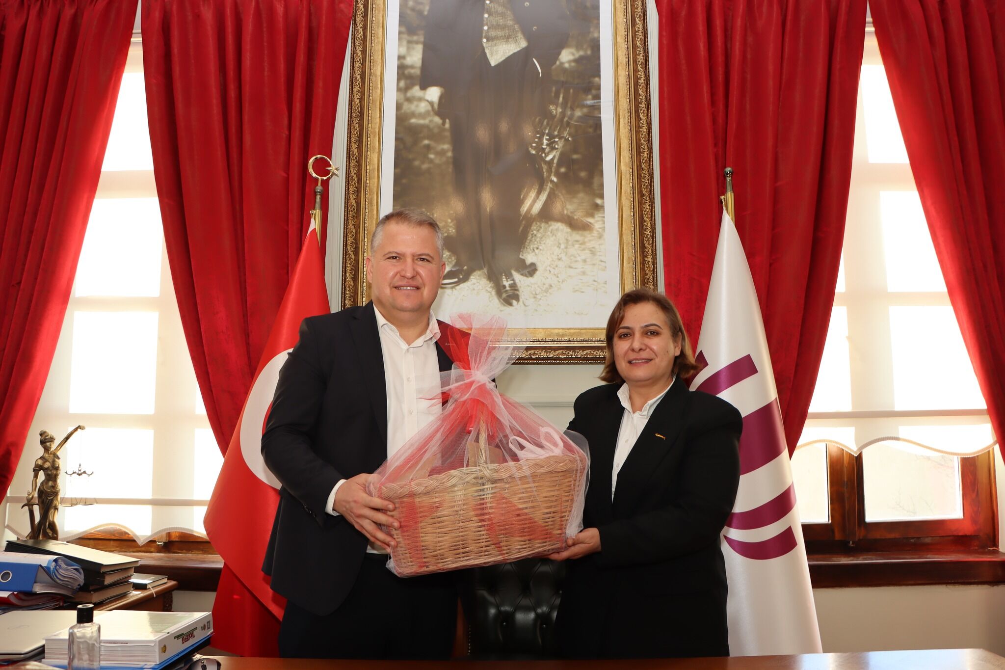 Gündüz, İzmir'de Belediye Başkanlarıyla Temaslarda Bulundu 3