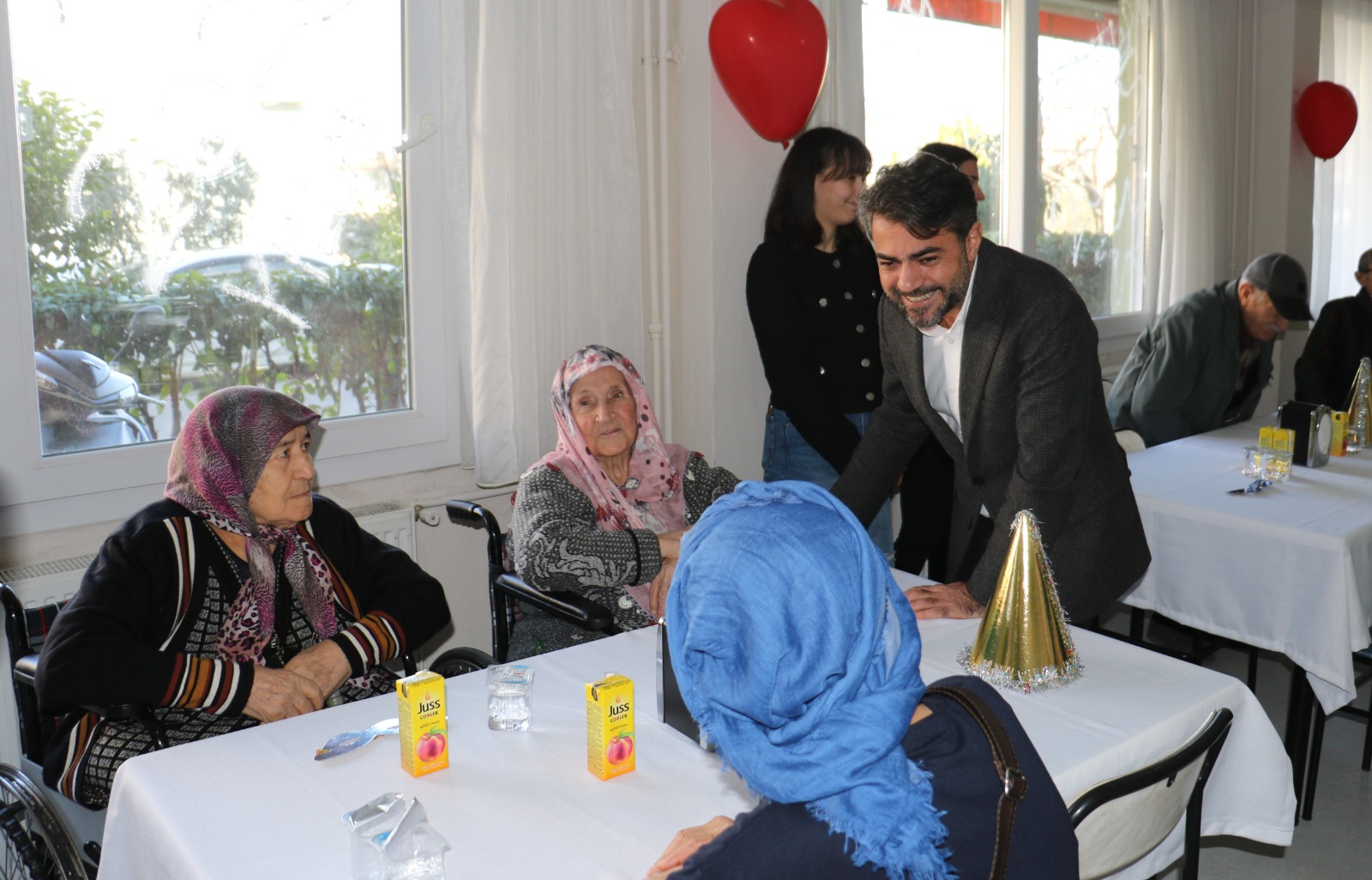 Manisa Büyükşehir Değerli Büyüklerini Unutmadı (5)