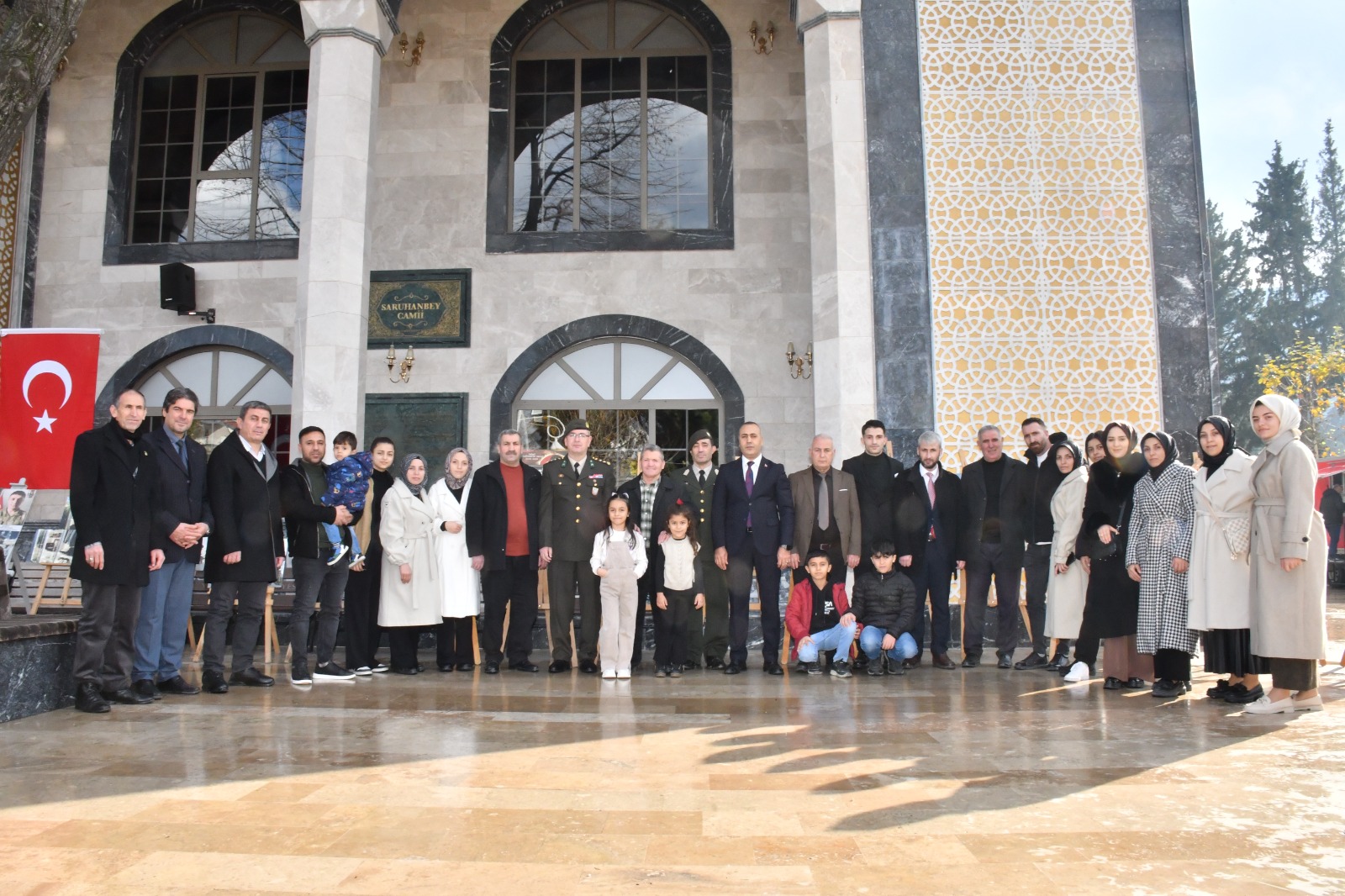 Manisa Şehidini Andı (20)