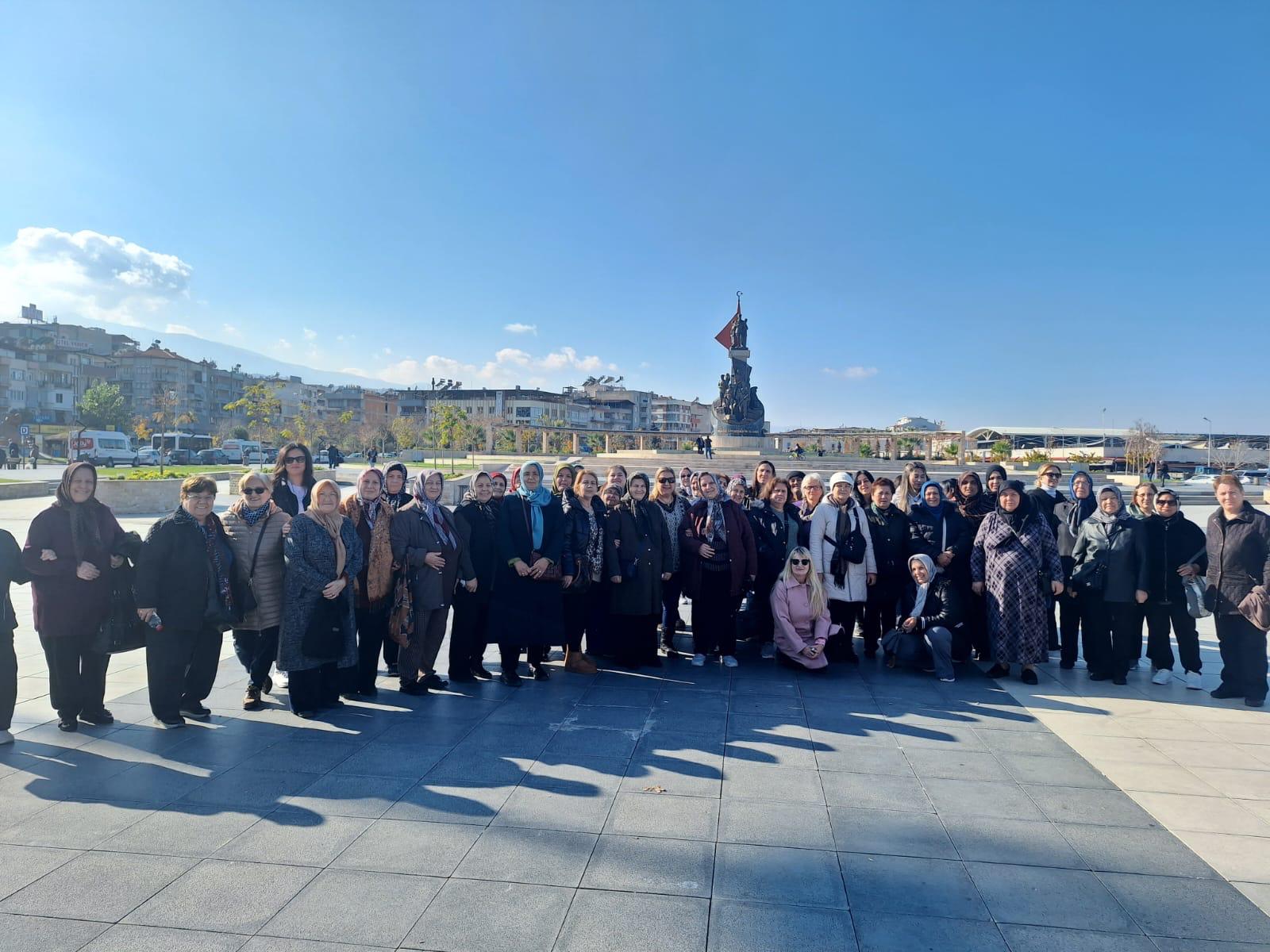 Manisalı Kadınlar Salihli İlçesindeki Güzellikleri Keşfetti (2)