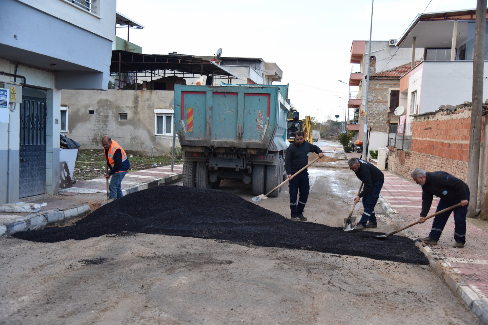 Şehzadeler’de ‘Altyapı Seferberliği’ Takdir Topluyor (4)