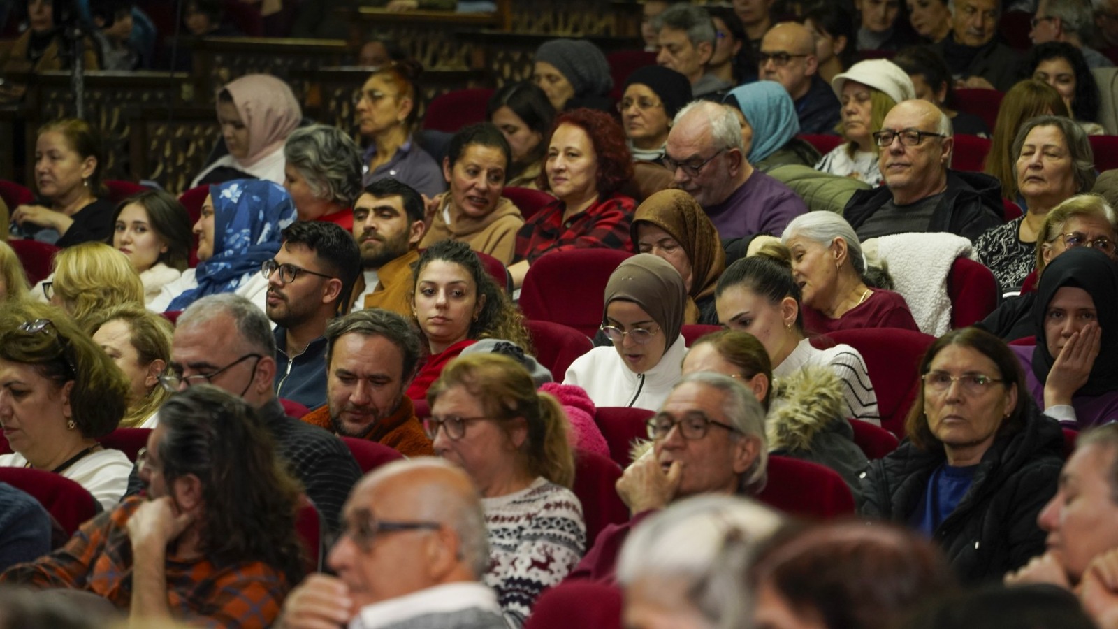 Memleketin Kısmeti Tiyatrosu Yunusemre'de Büyük İlgi Gördü (4)