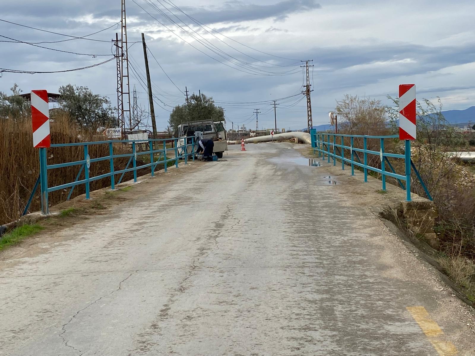 Salihli Ve Alaşehir’de Köprü Korkulukları Yenilendi (2)