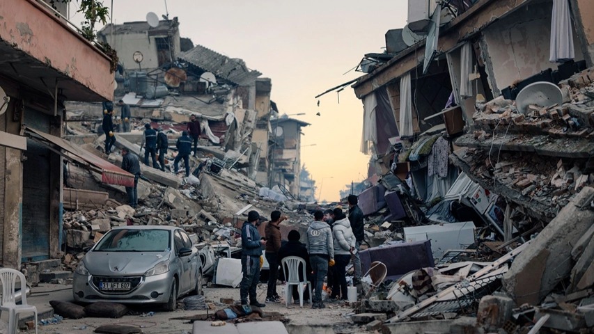 6 Şubat’ın Yıldönümünde Manisa İçin Önemli Açıklama Fay Hattı Var, Risk Var, Önlem Yok! (7)
