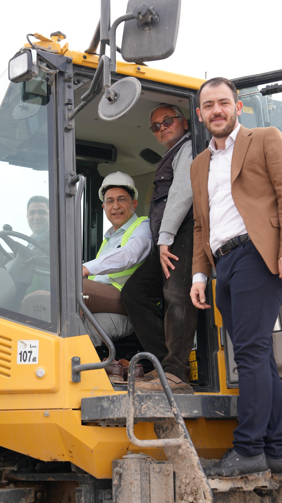 Ak Parti Manisa İl Teşkilatı, Gediz Köprülü Kavşağı’nda (1)