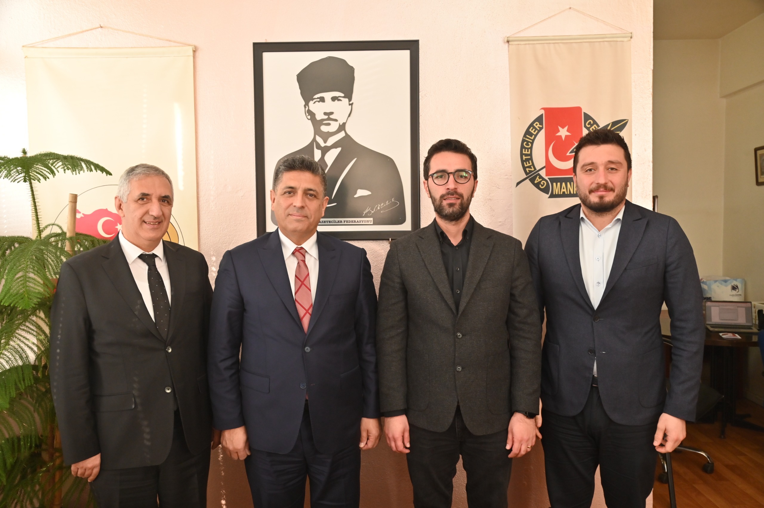 Büyükşehir’den Manisa Gazeteciler Cemiyeti’ne Ziyaret (4)
