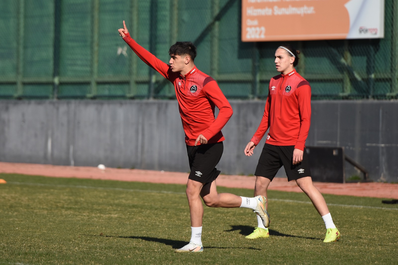 Manisa Fknın Yeni Maçi Gençlerbi̇rli̇ği̇ (4)