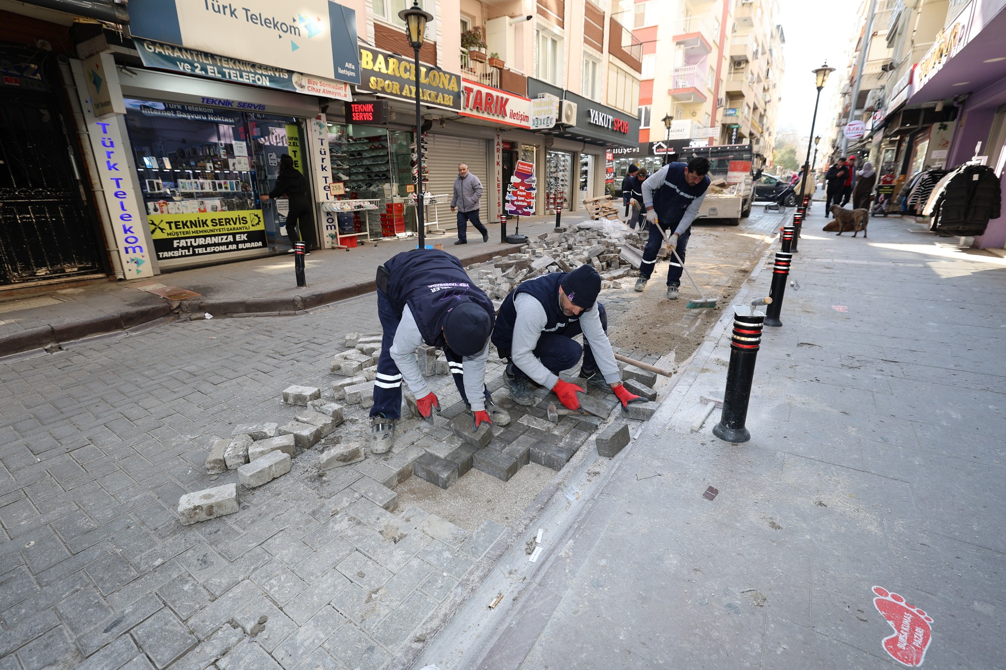 Manisa’da Bozulan Yollar Yenileniyor (4)