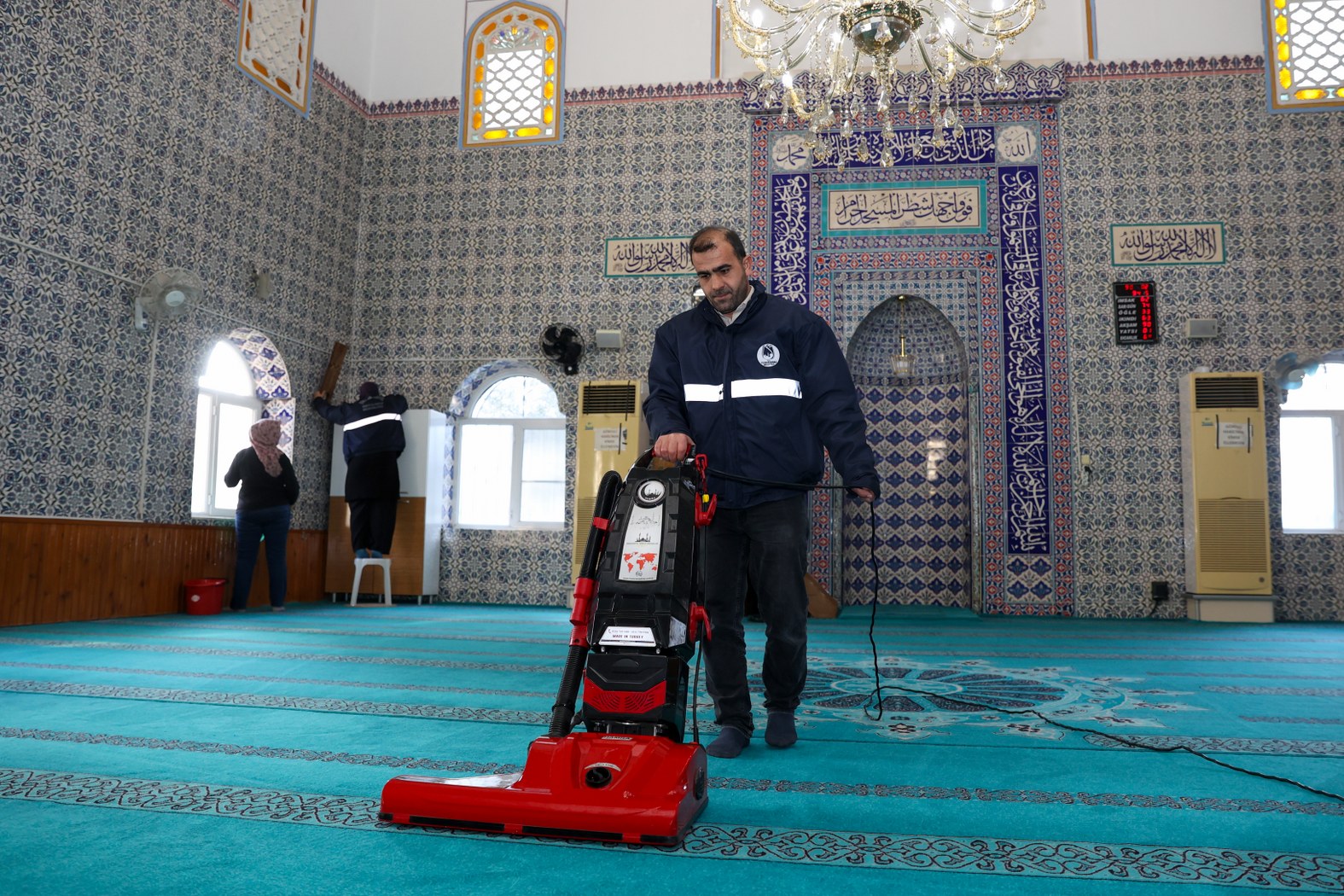 Manisa’da Ibadethaneler Ramazana Hazırlandı (5)