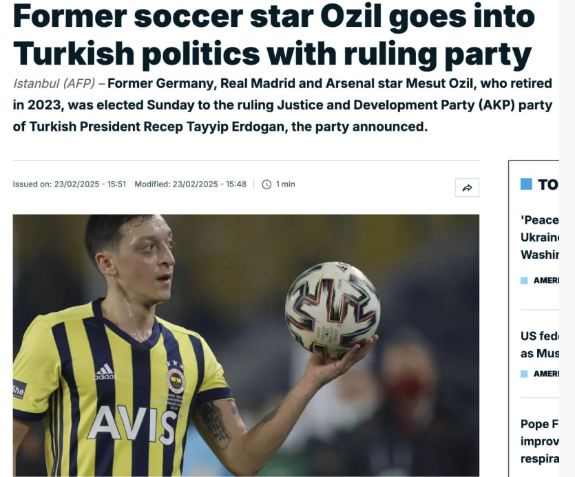 Mesut Özil (3)