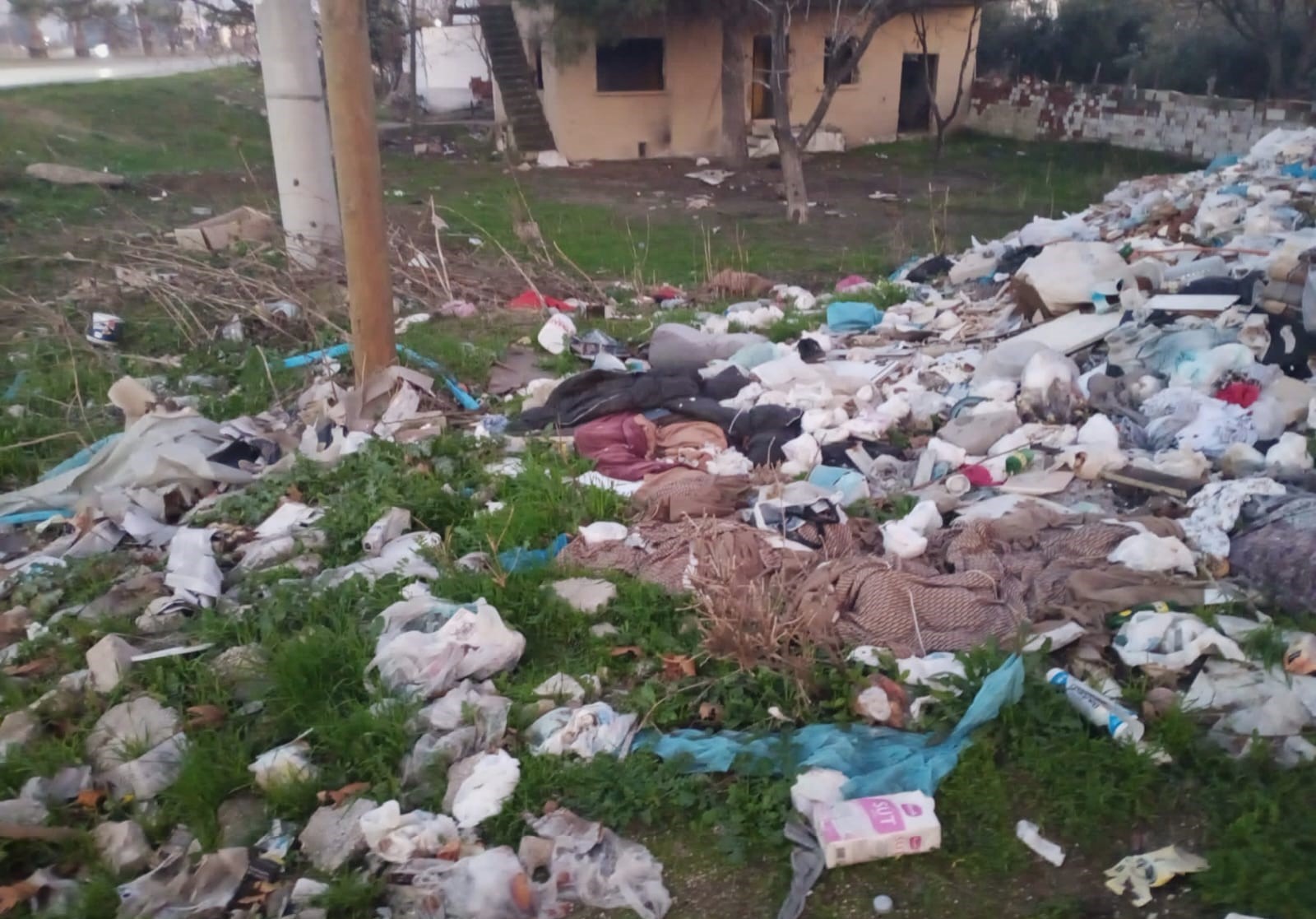 Muradiye’de Temizlik Çalışmaları Tüm Hızıyla Devam Ediyor (2)
