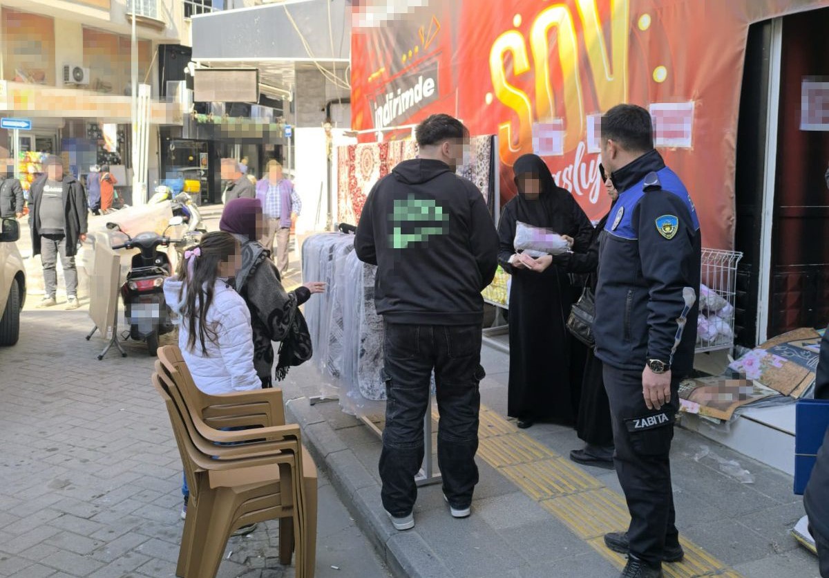 Zabıtadan Kaldırım Işgallerine Sıkı Denetim (8)