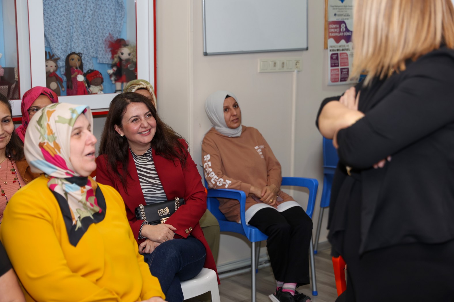 Yunusemre Belediyesi’nin Düzenlediği “Aile İçi İletişim” Semineri (1)