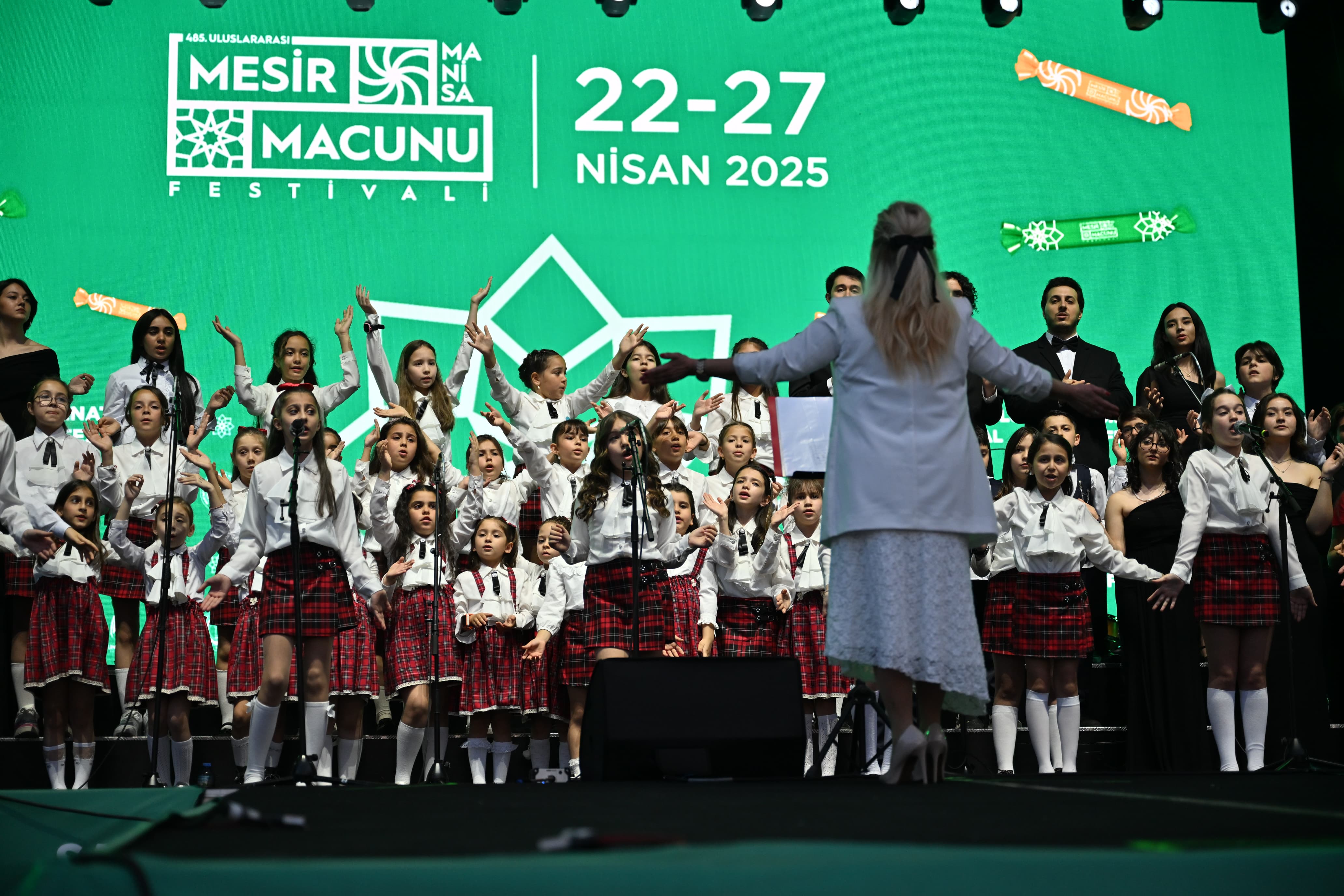 23 Nisan Coşkusu 7’Den 70’E Meydanlara Taştı (13)