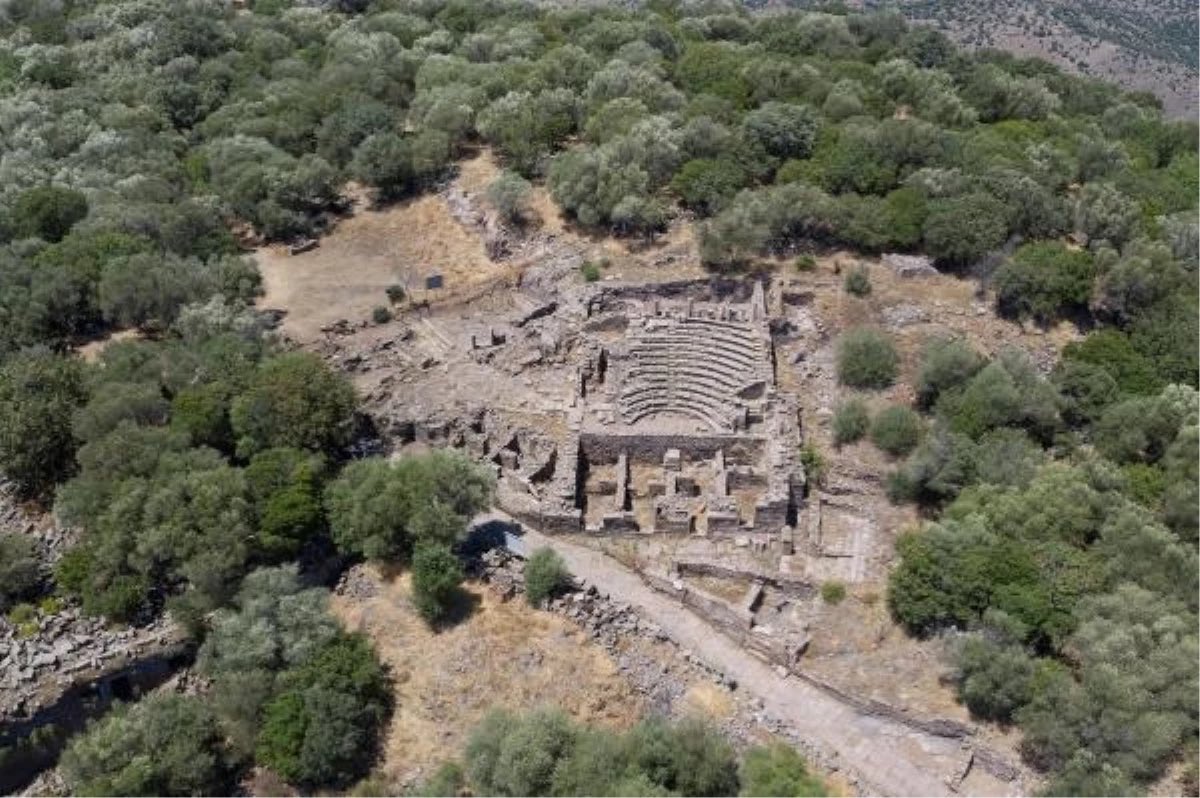 Aigai Antik Kenti’nde Kazılar Yeniden Başladı, (7)