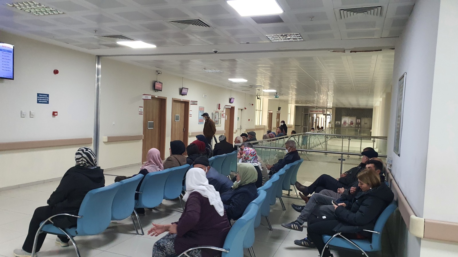 Demirci Devlet Hastanesi’nden Bayram Sonrası Rekor Hizmet (3)