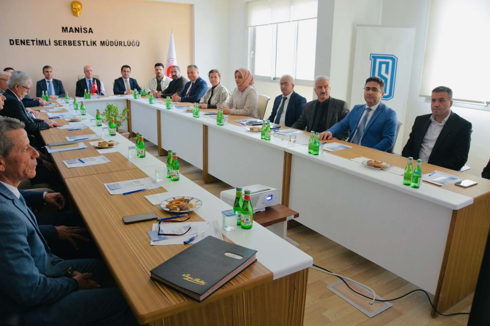 Manisa’da Adaletin Sosyal Yüzü Yeni Binada Şekilleniyor (5)