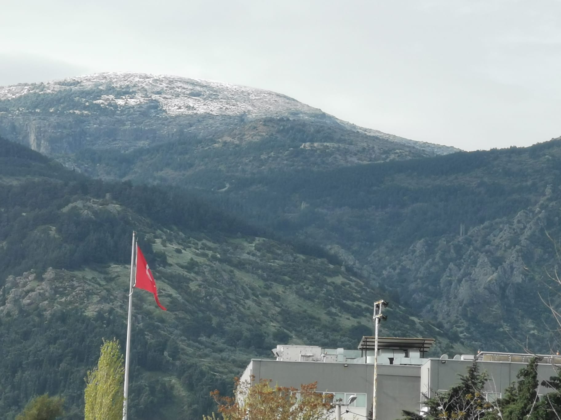 Spil Dağı'na Kar Yağdı (4)