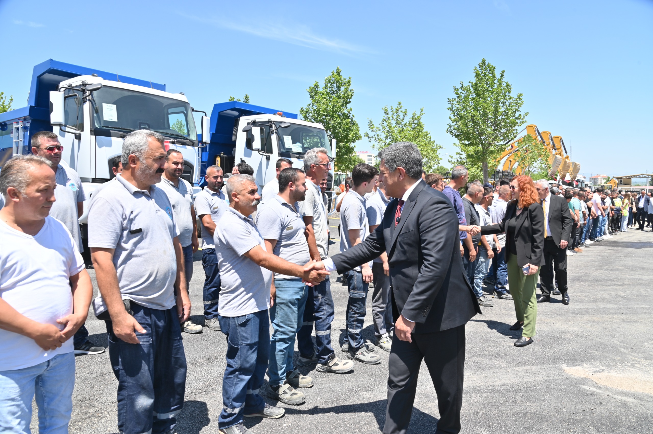 Büyükşehir Yönetimi Çalışanlarla Bayramlaştı (13)