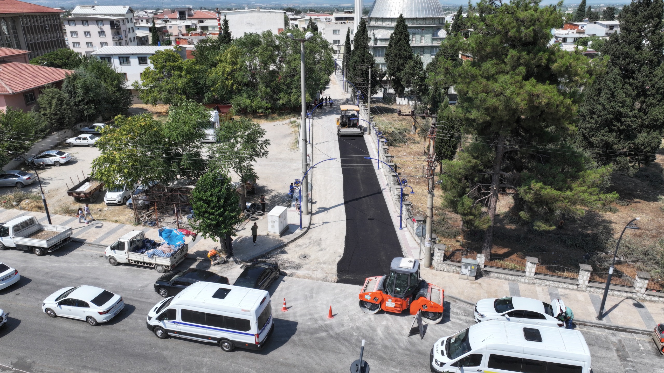 Büyükşehir Altyapısı Tamamlanan Mahallelerde Asfalt Çalışmalarını Sürdürüyor (5)