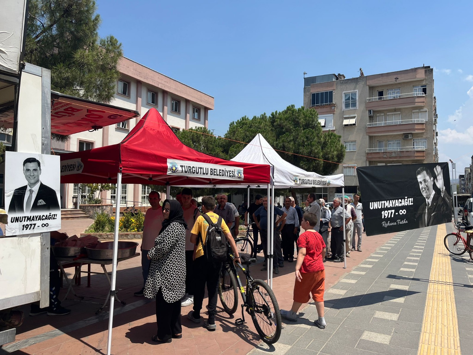 Ferdi Zeyrek Vefatının 40. Gününde Dualarla Anıldı (14)