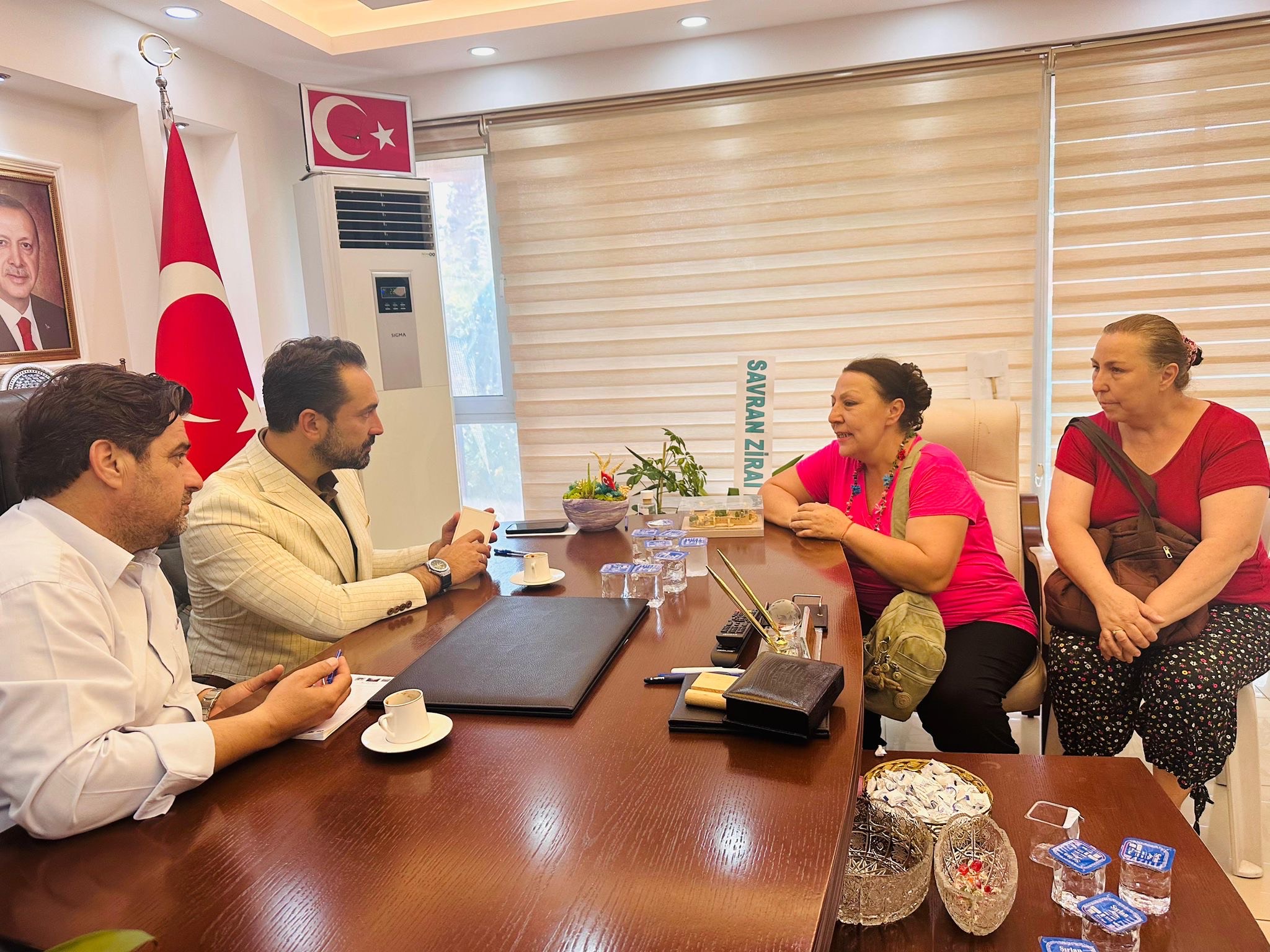 Mücahi̇t Arinç (3)