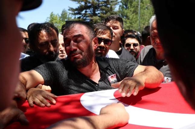 Ümit Üzüm (2)