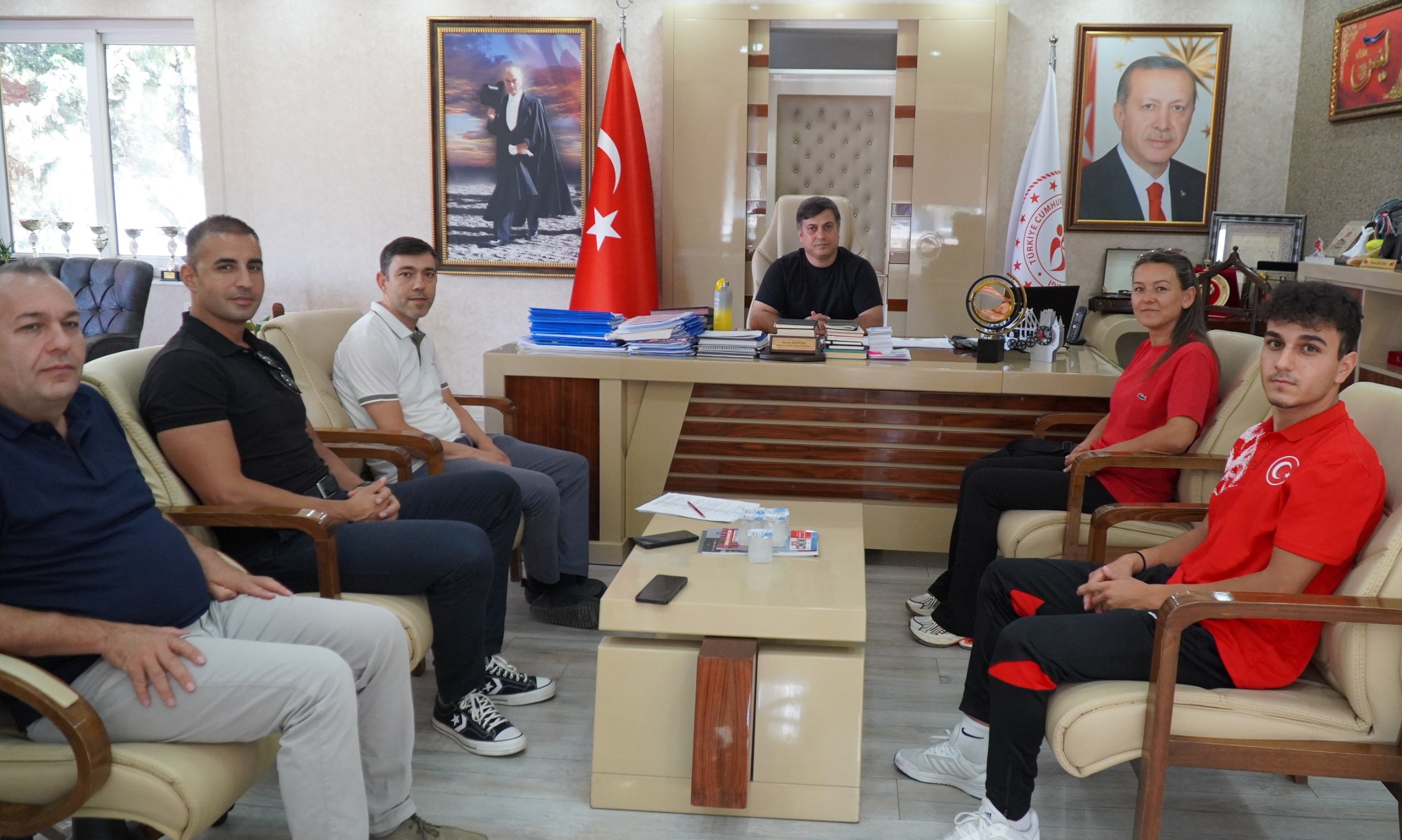 İl Müdürü Öztürk’ten Balkan Üçüncüsü Buğra Güleryüz’e Tebrik (1)