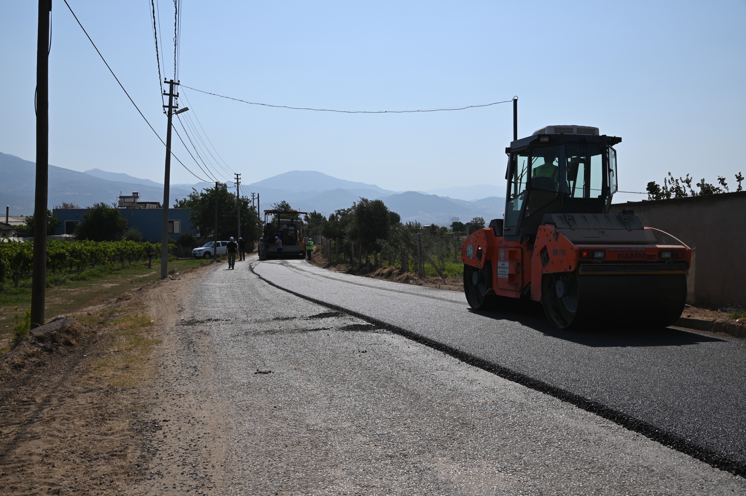 Manisa’da Öncelik Güvenli Ulaşım İlçelerde Asfalt Seferberliği (22)