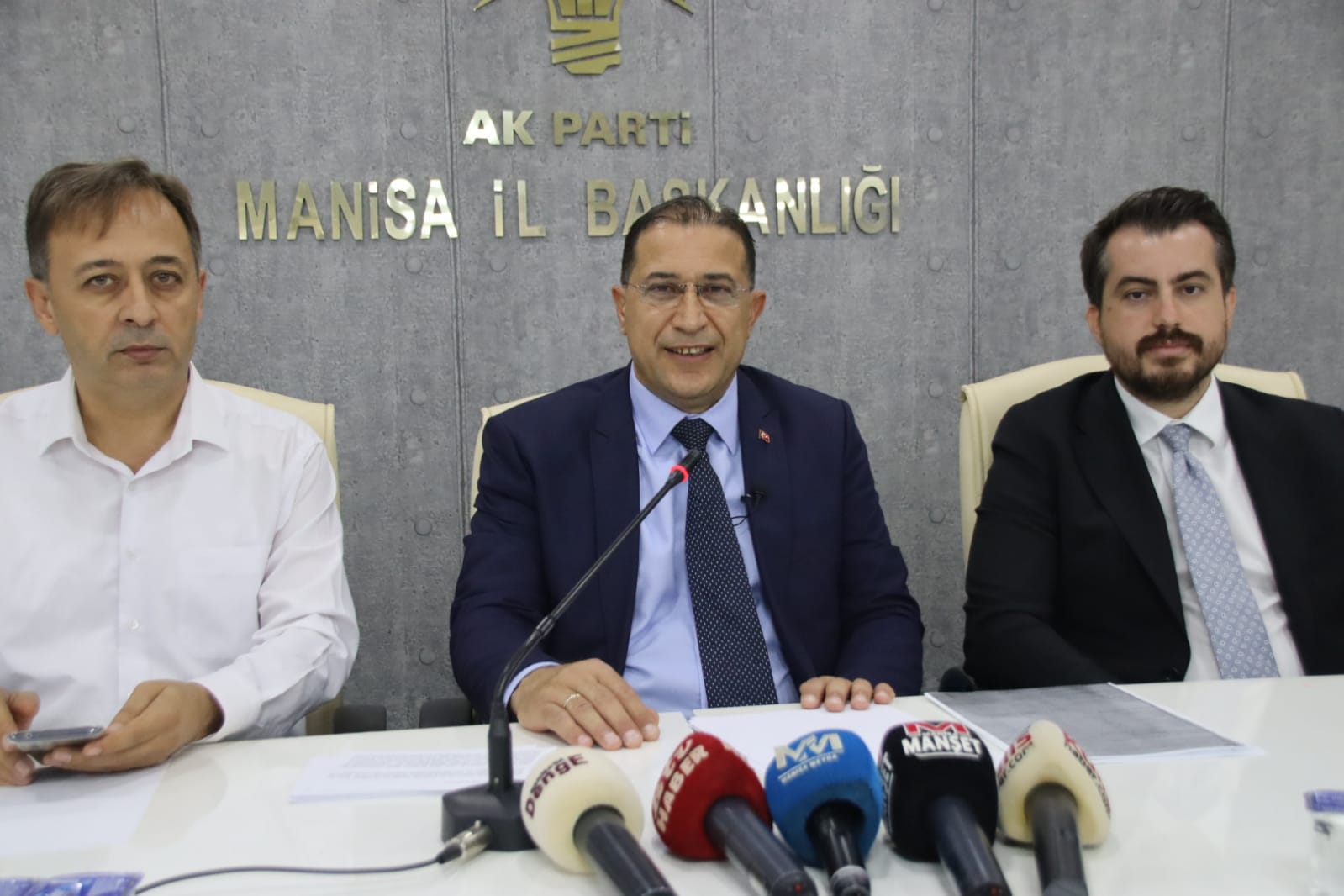 AK Parti İl Başkanı açıkladı: Manisa'da imar yolsuzluğu iddiası! - İzmir  Haber - İzmir Son Dakika Haberleri