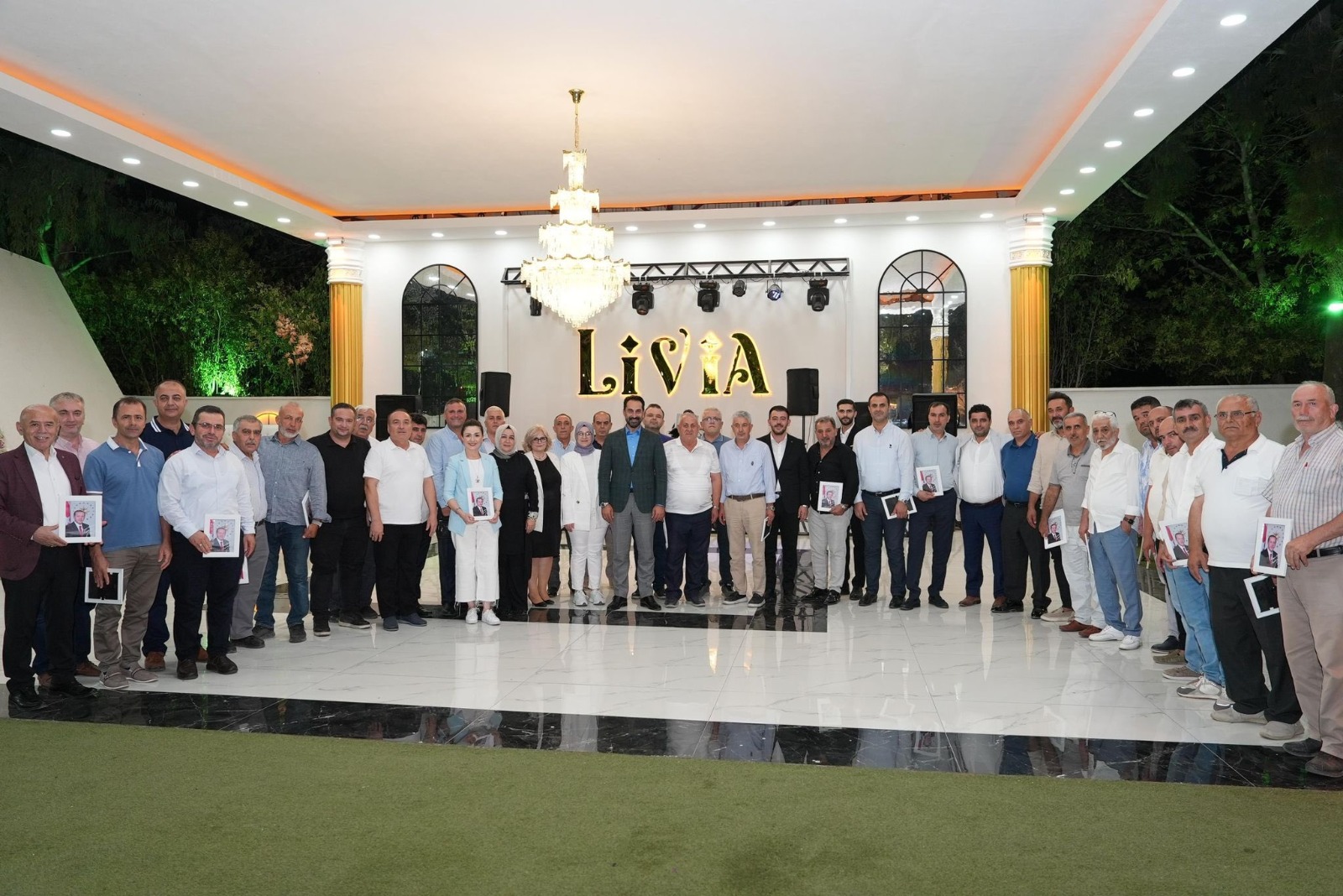 Ak Parti Yunusemre İlçe Başkanlığı, (2)